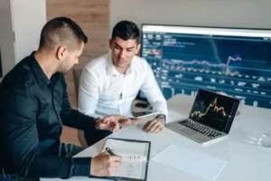 Bstok Review: What It Is, Features, Safety, and Alternatives