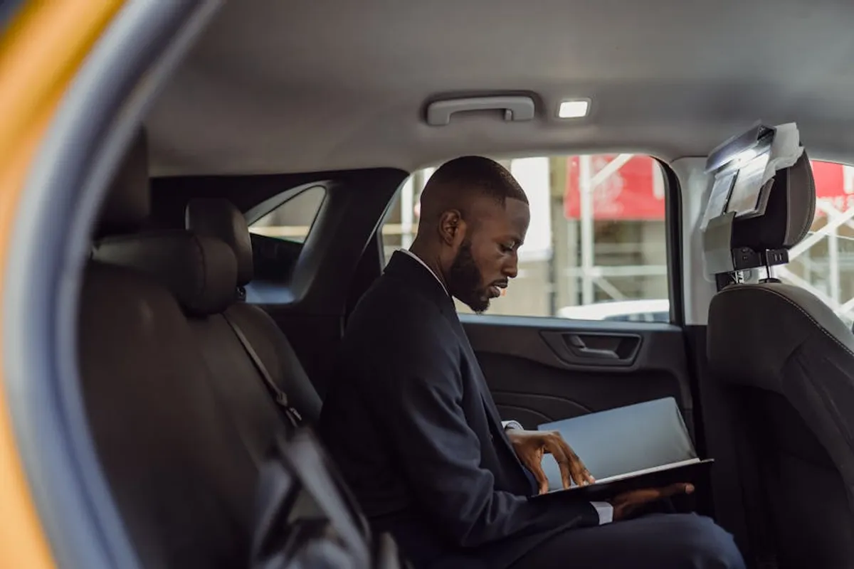 Hoptraveler Review: What It Is, Features, Safety, and Alternatives